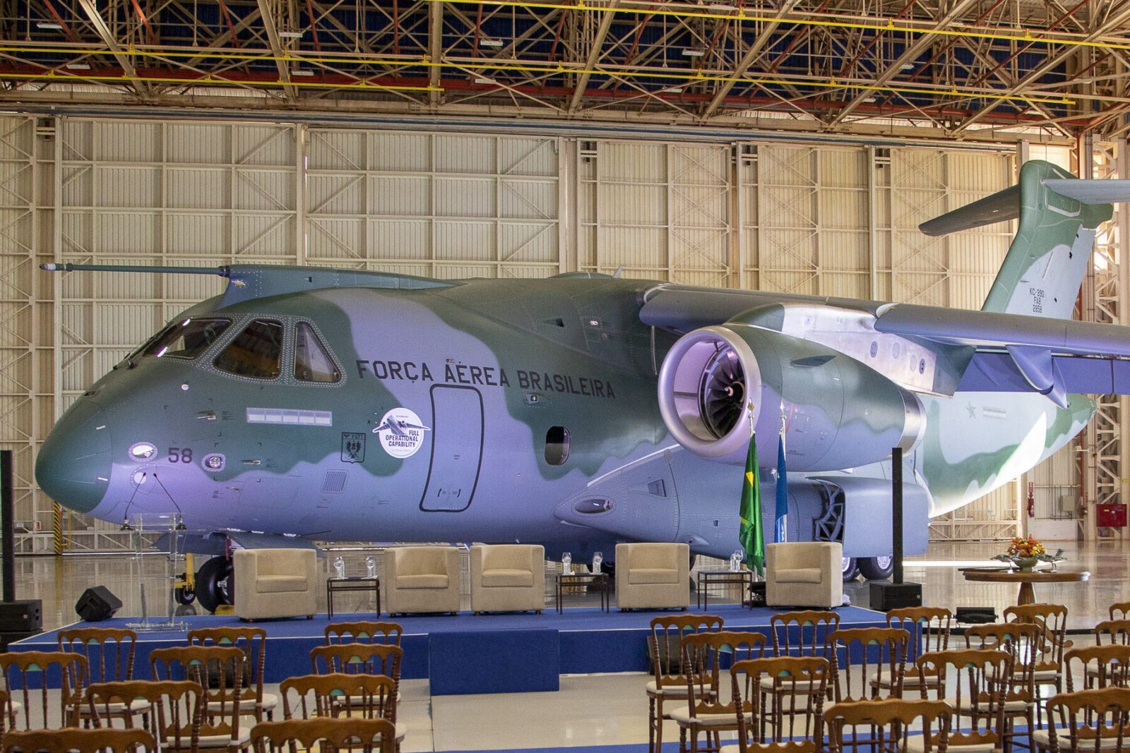 Base Aérea de Anápolis recebe a primeira aeronave KC-390 com certificação FOC