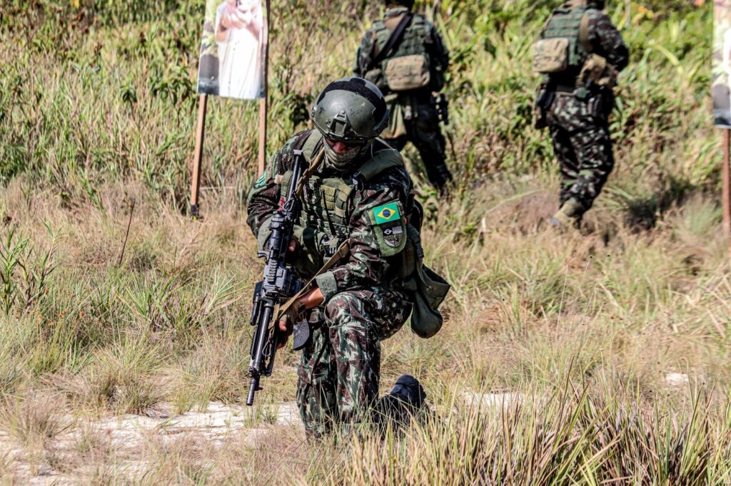 Forças Especiais do Brasil e dos EUA realizam atividade de integração na Amazônia