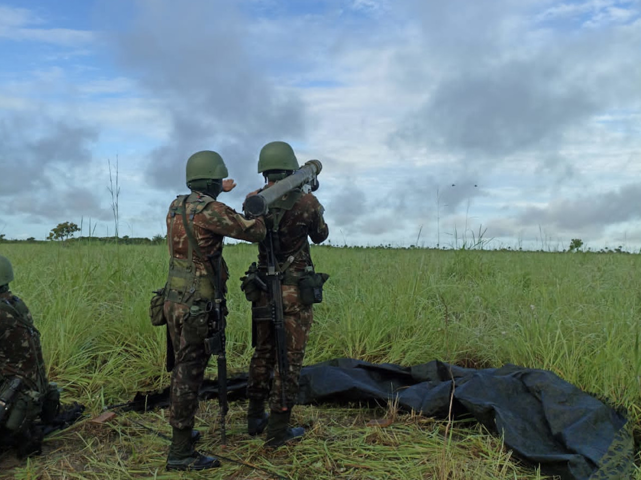 Jungle Artillery shoots down enemy aircraft in simulation exercise