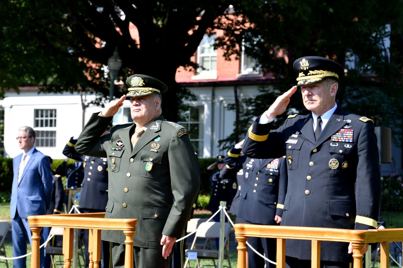 Brazilian Army Commander pays official visit to the United States