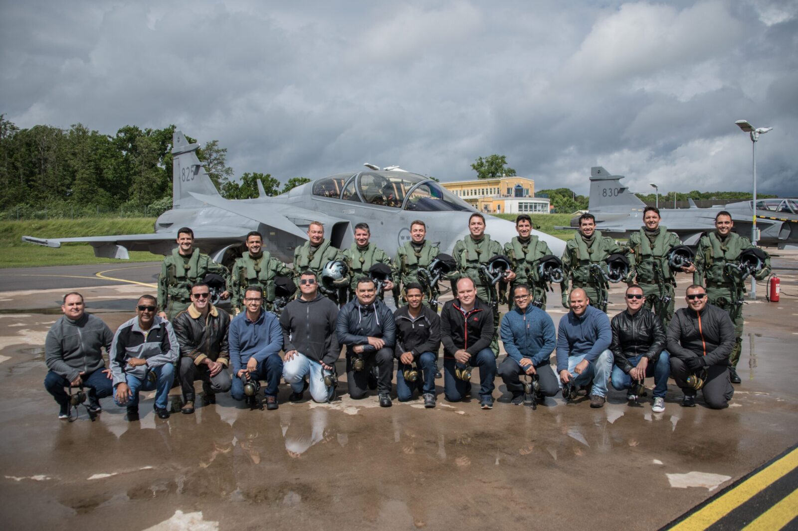 FAB technicians complete training in Sweden for Gripen fighter maintenance