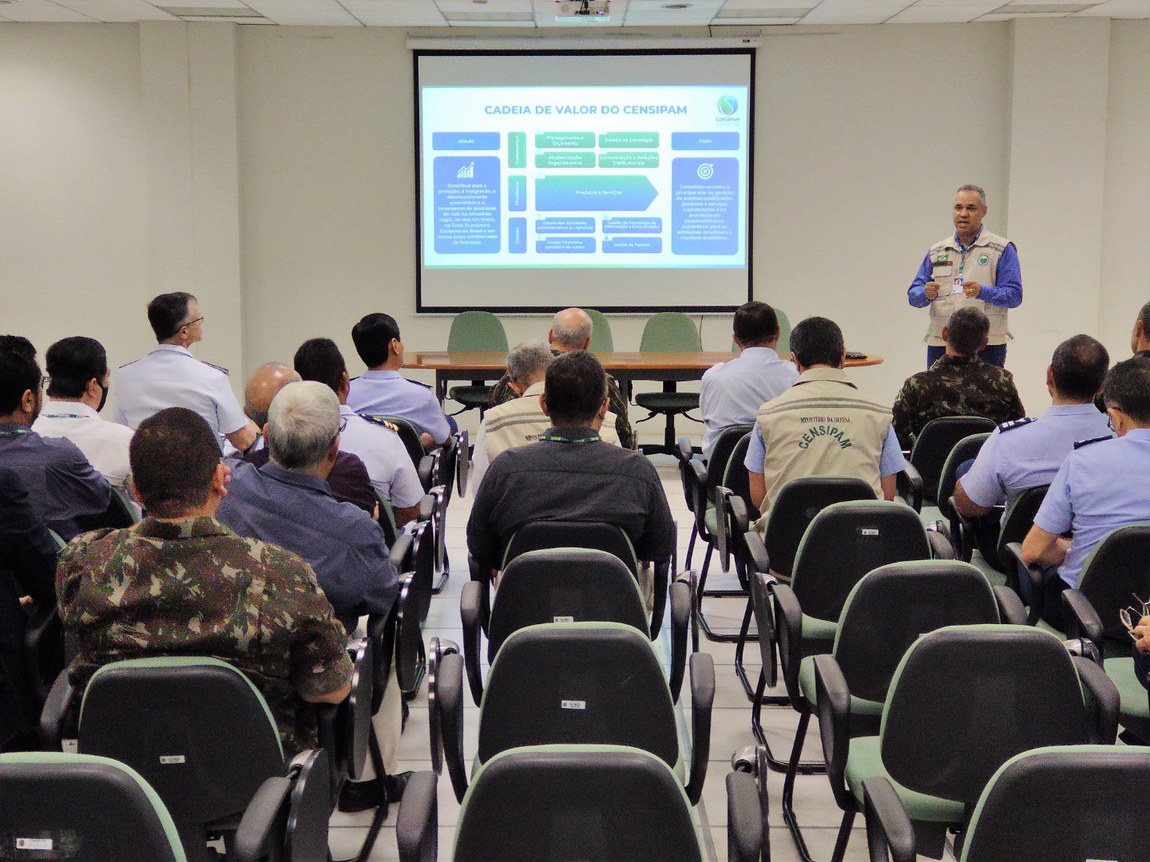 Brazilian Defense Minister visits the Censipam Regional Center in Belém