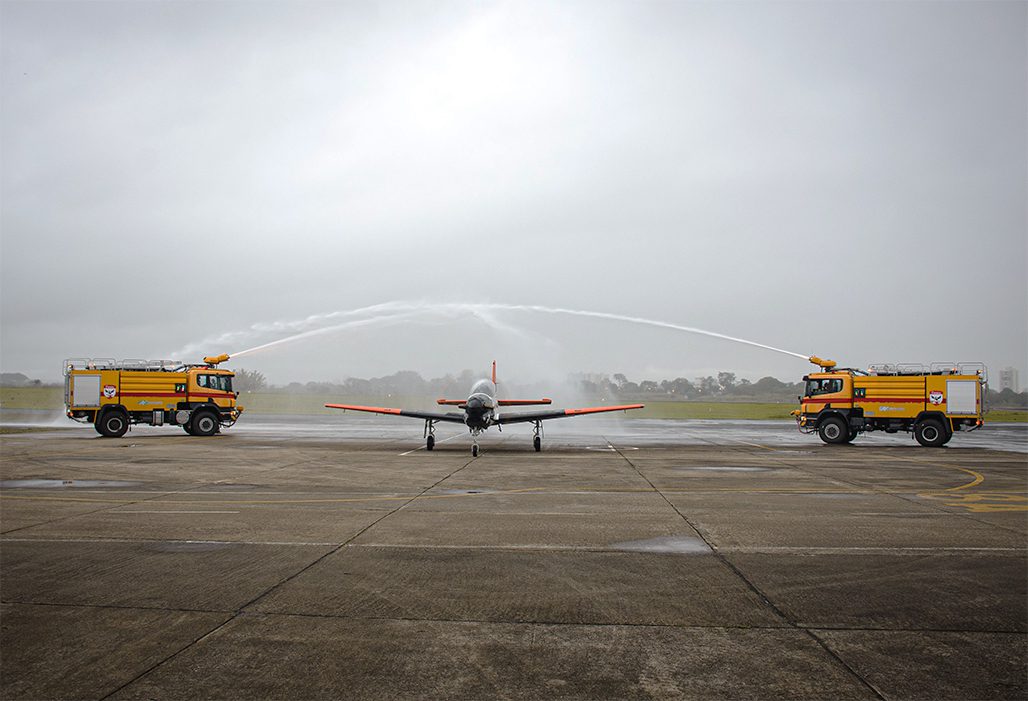 Modernized Embraer T-27 Tucano aircraft arrives at DCTA