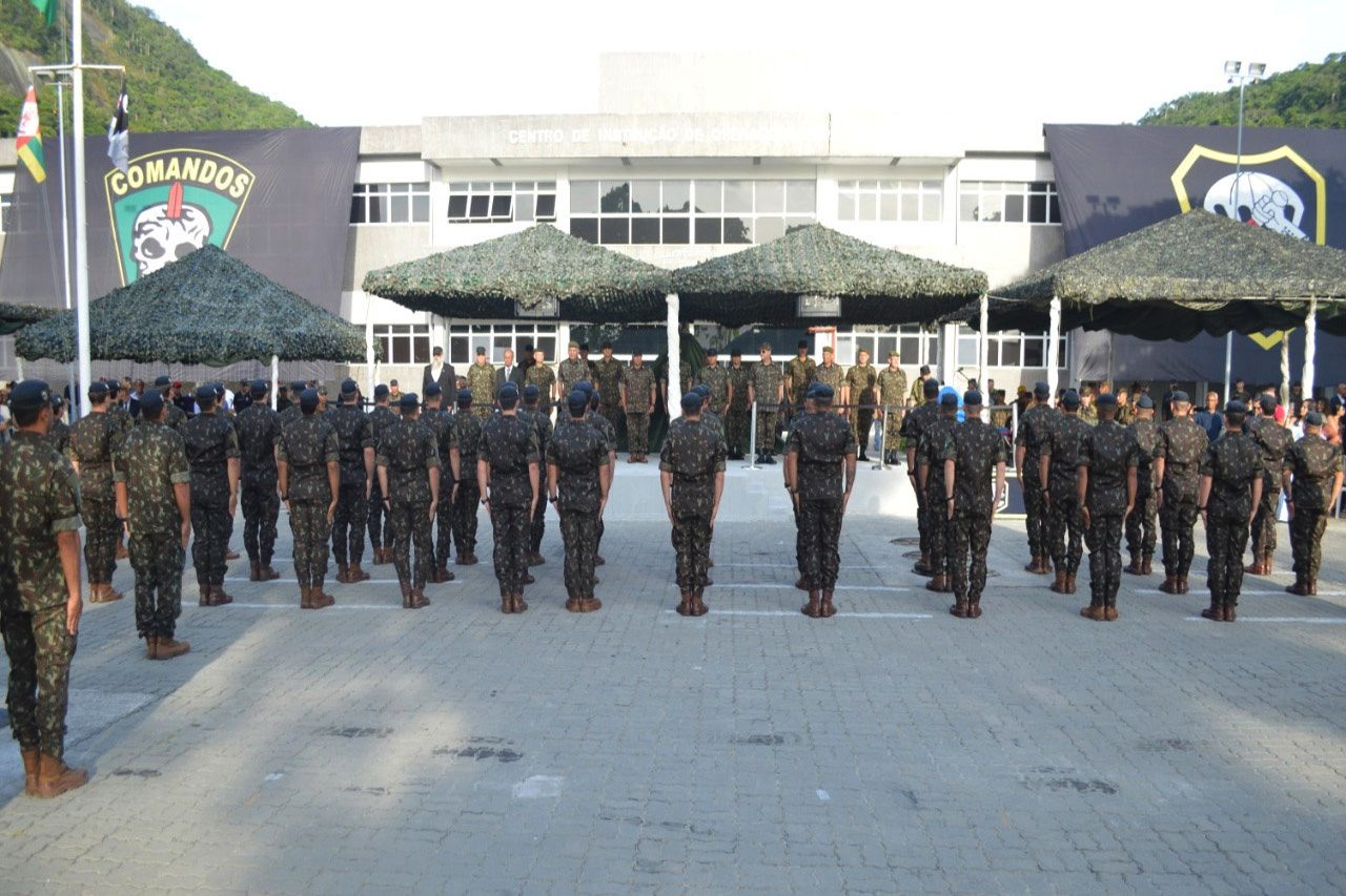 Special Operations Training Center trains new specialists in Niterói