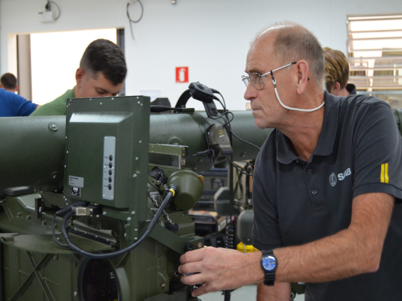 Maintenance Battalion receives Swedish company to upgrade RBS-70 system simulators