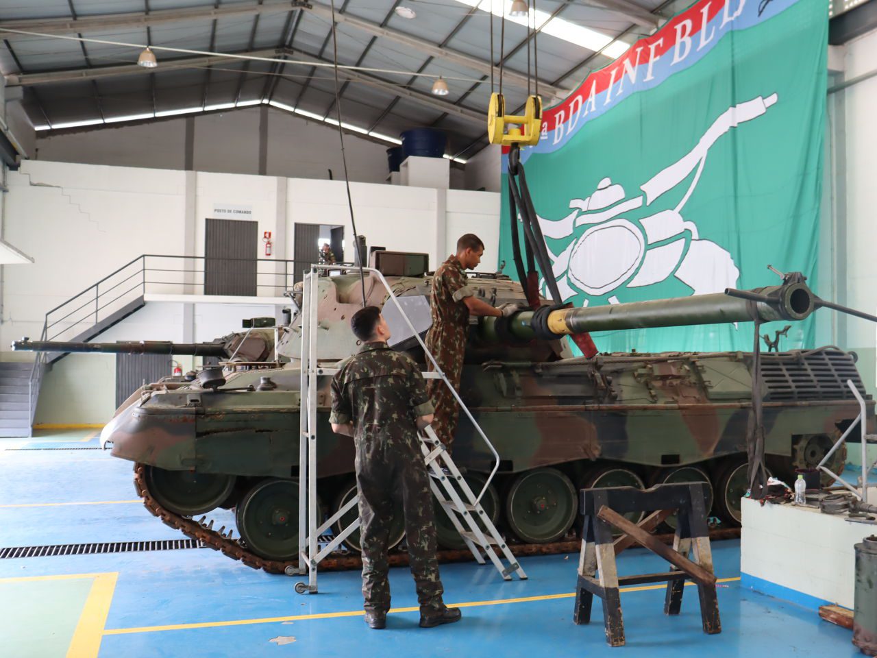 Regiment participates in additional maintenance effort of Leopard 1A5 BR