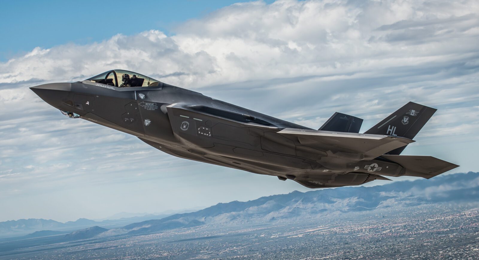 Germany confirms purchase of 35 F-35 fighter jets from the US