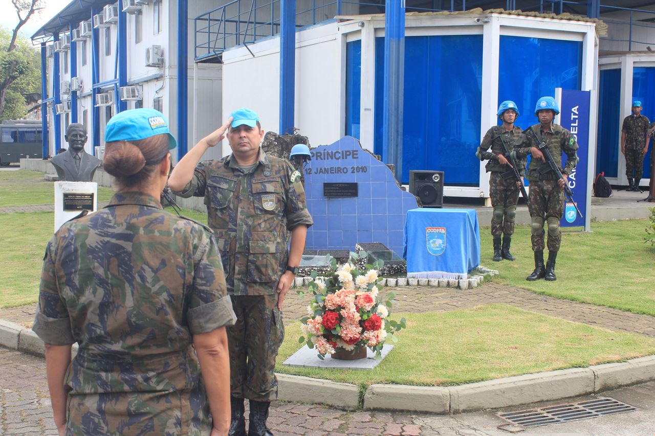 Peace Operations Center pays tribute to Brazilians who died in the earthquake in Haiti