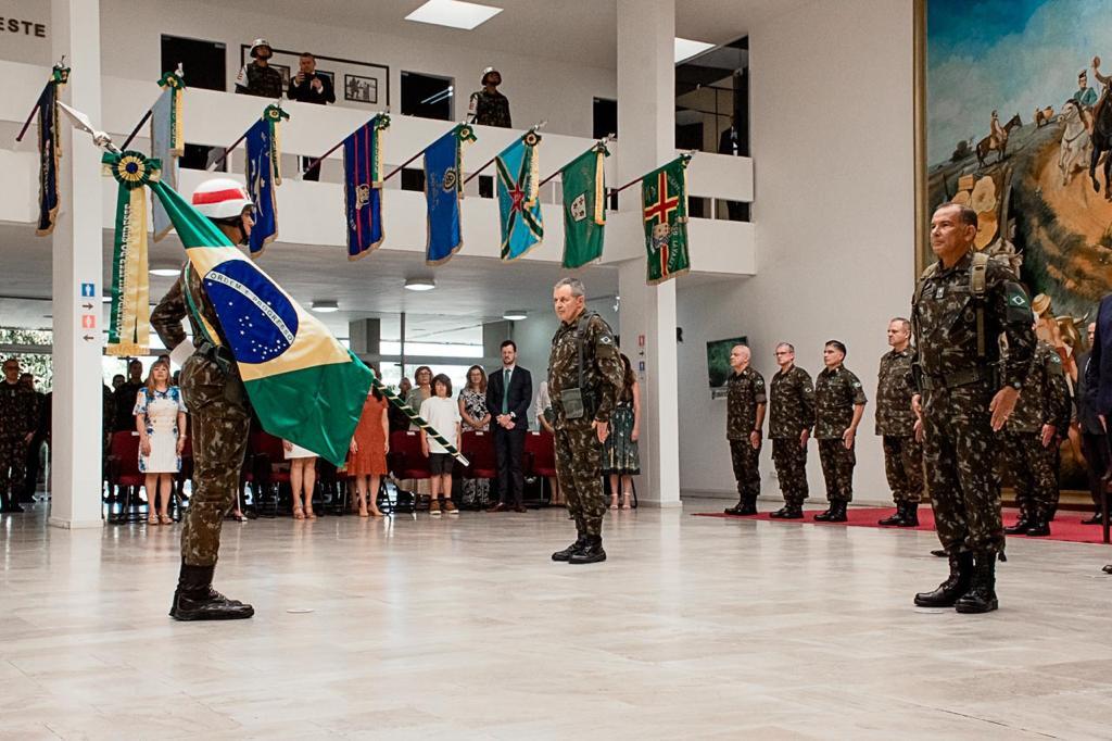 Named Brazilian Army Commander, General Tomás takes command of the CMSE