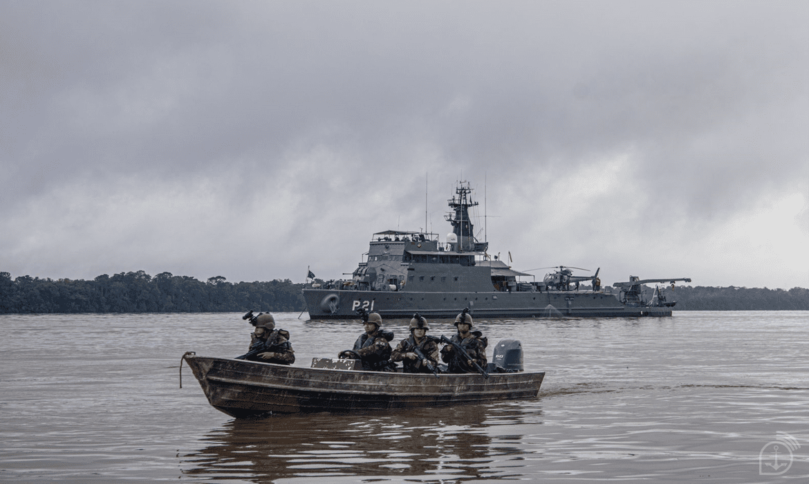Drug trafficking and illegal mining damage more than $400 million during military operation in the Amazon