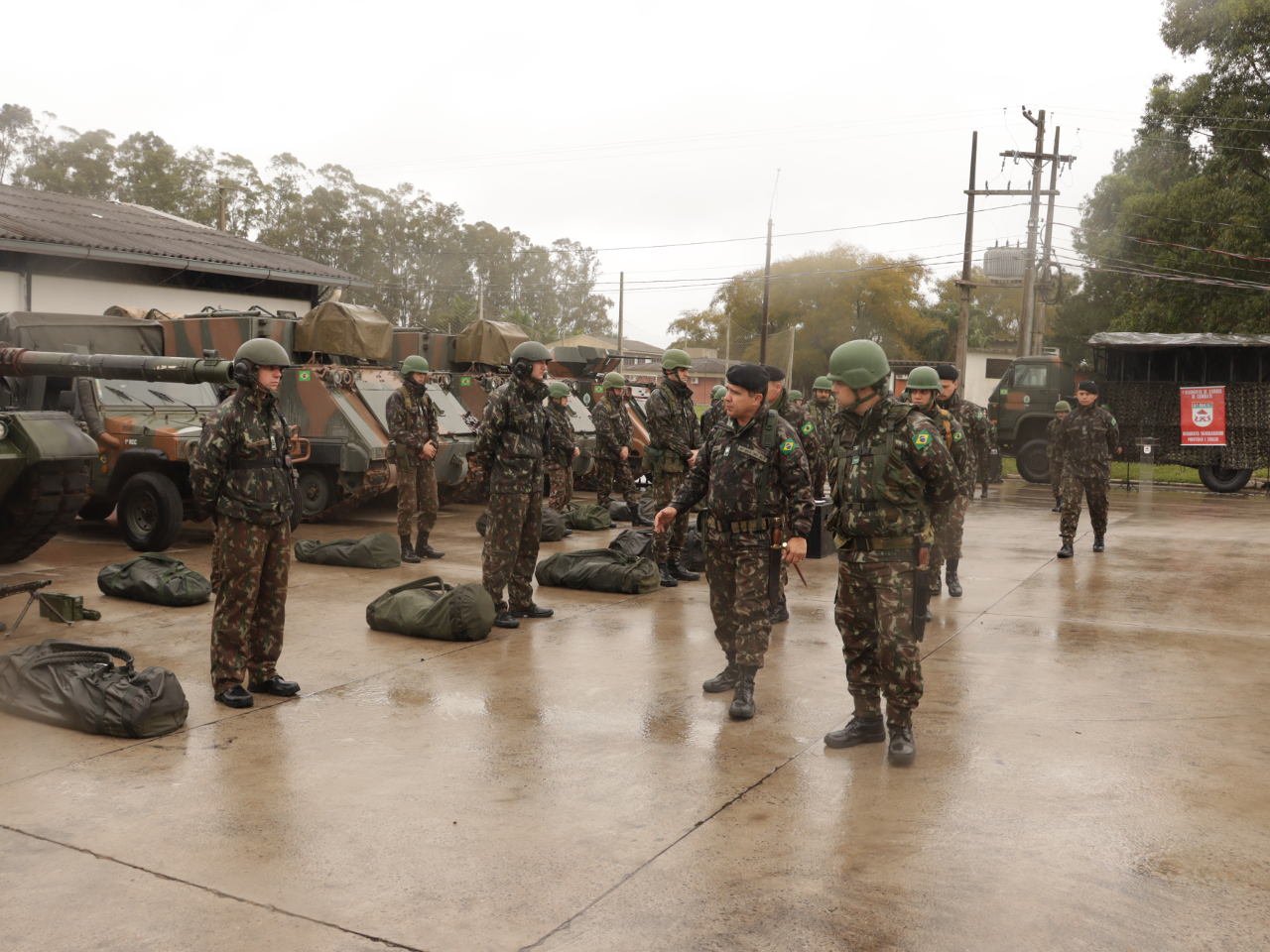 "Niederauer Brigade" performs logistical inspection of the 1st Combat Car Regiment