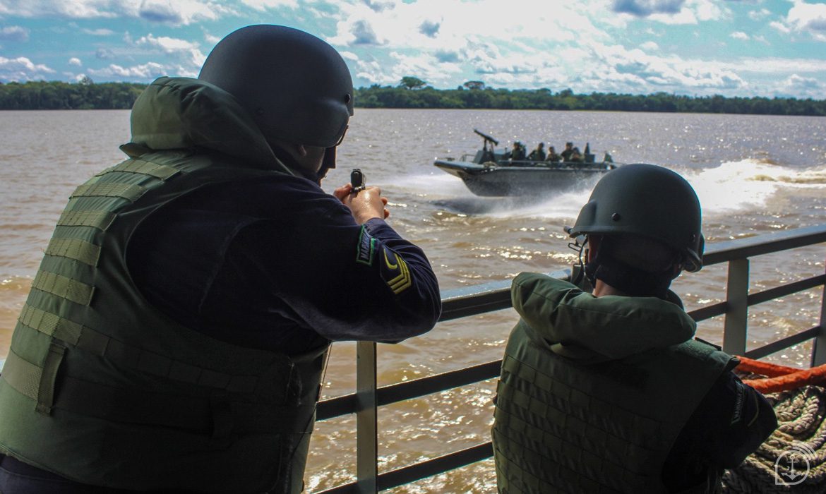 Brazilian Navy begins operation on the border with Colombia and Peru