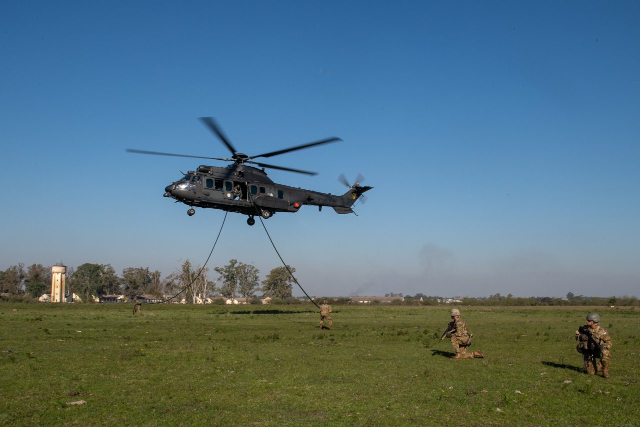 Brazilian and Argentine armies exchange experiences in operation