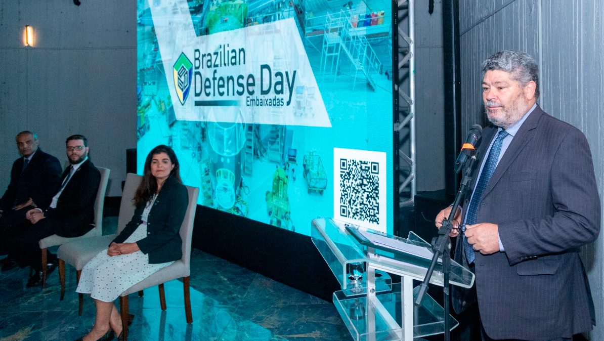 AKAER presents portfolio at Brazilian Defense Day