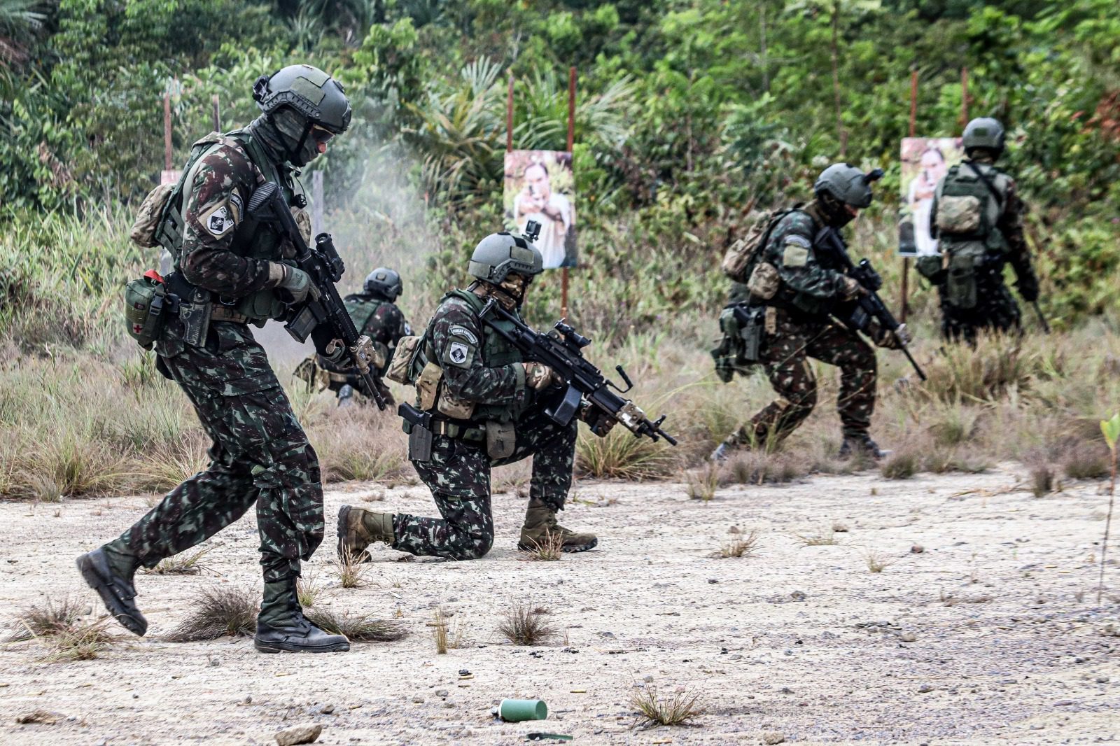 Brazilian and US Special Forces carry out integration activity in the Amazon