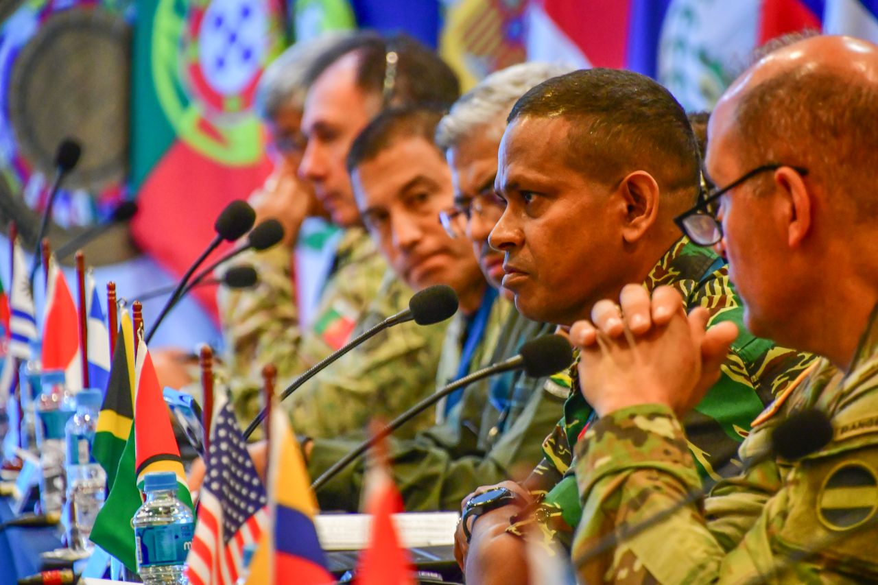 Meeting defines new objectives for the Conference of American Armies