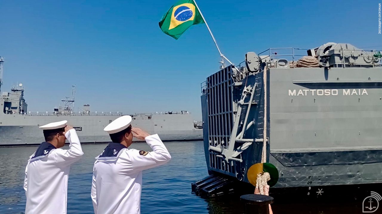 Brazilian Navy decommissions amphibious assault ship "Mattoso Maia"