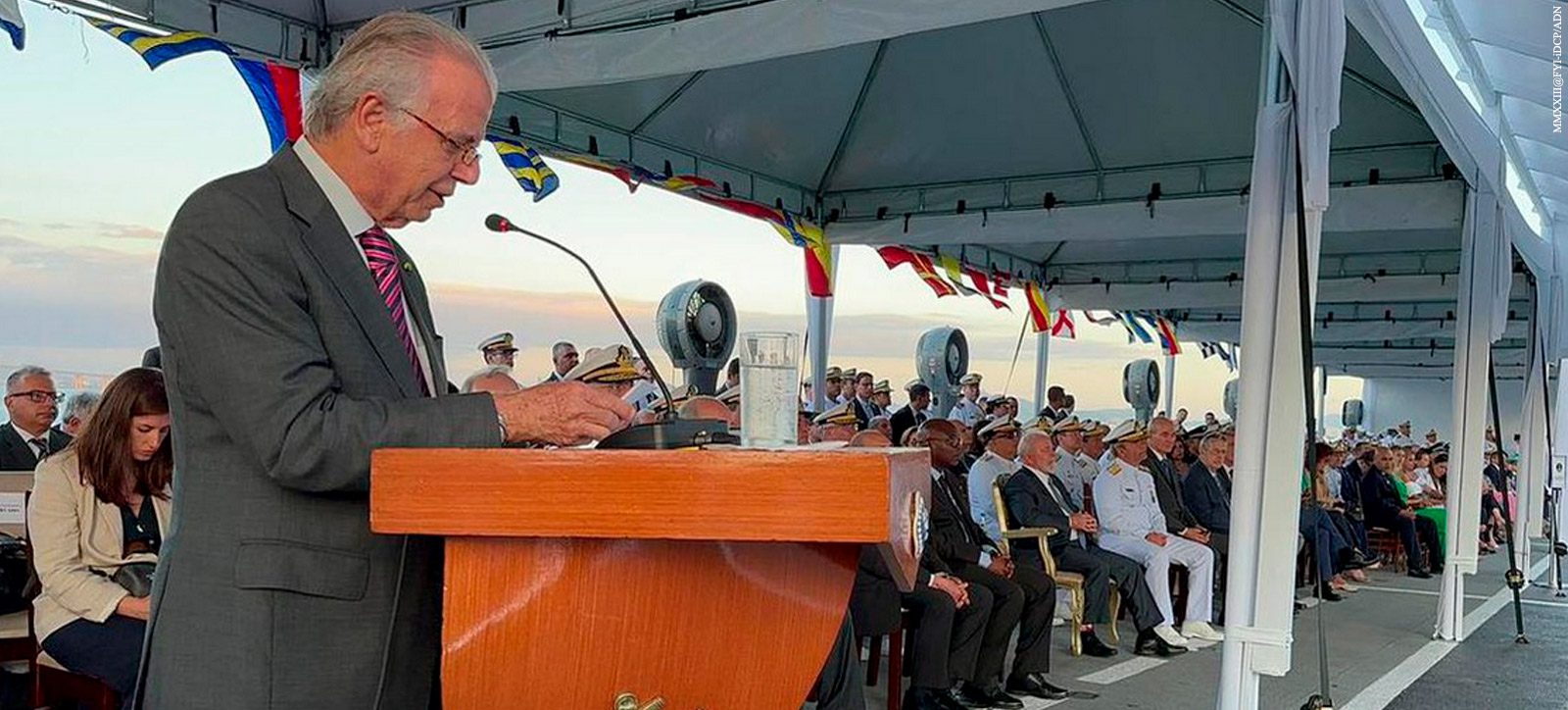 Brazilian President and Defense Minister attend Sailor's Day ceremony