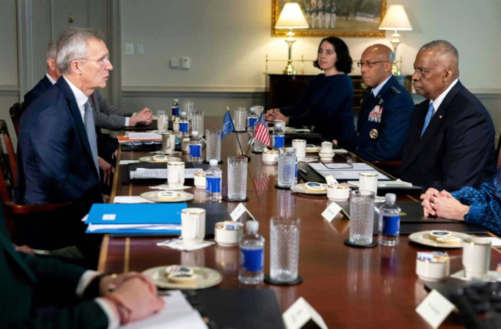 NATO and Pentagon chiefs meet in the US for Ukraine aid