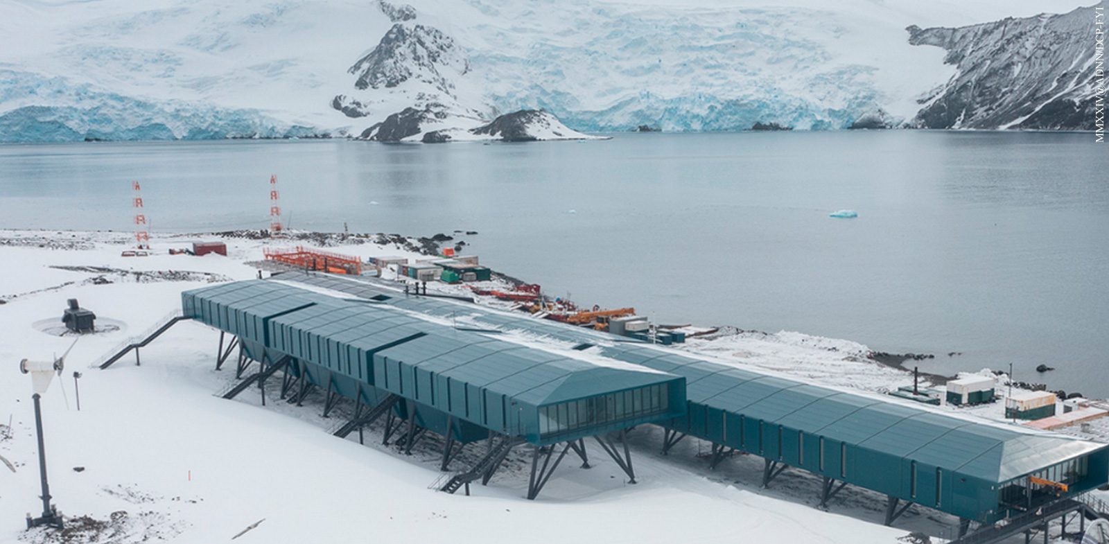 Brazil at the scientific forefront: 40 years of the Comandante Ferraz Antarctic Station