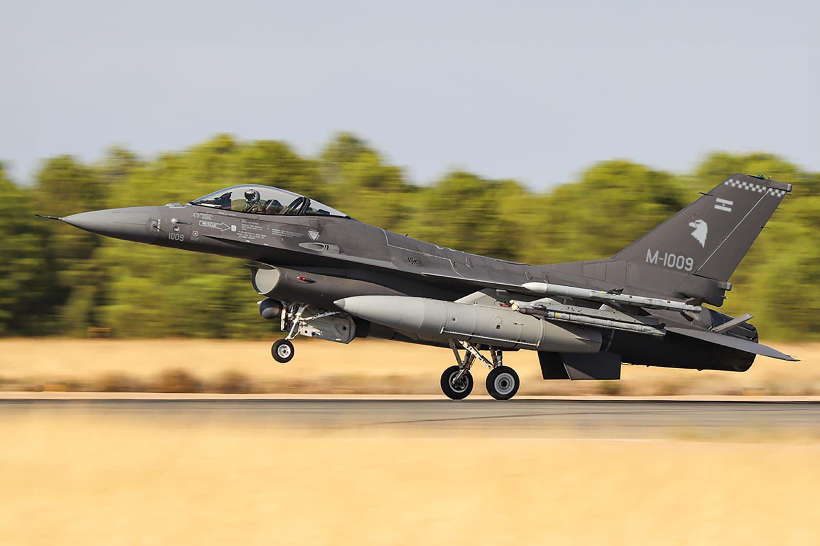 Argentina Signs Contract to Buy 24 F-16 Fighters from Denmark