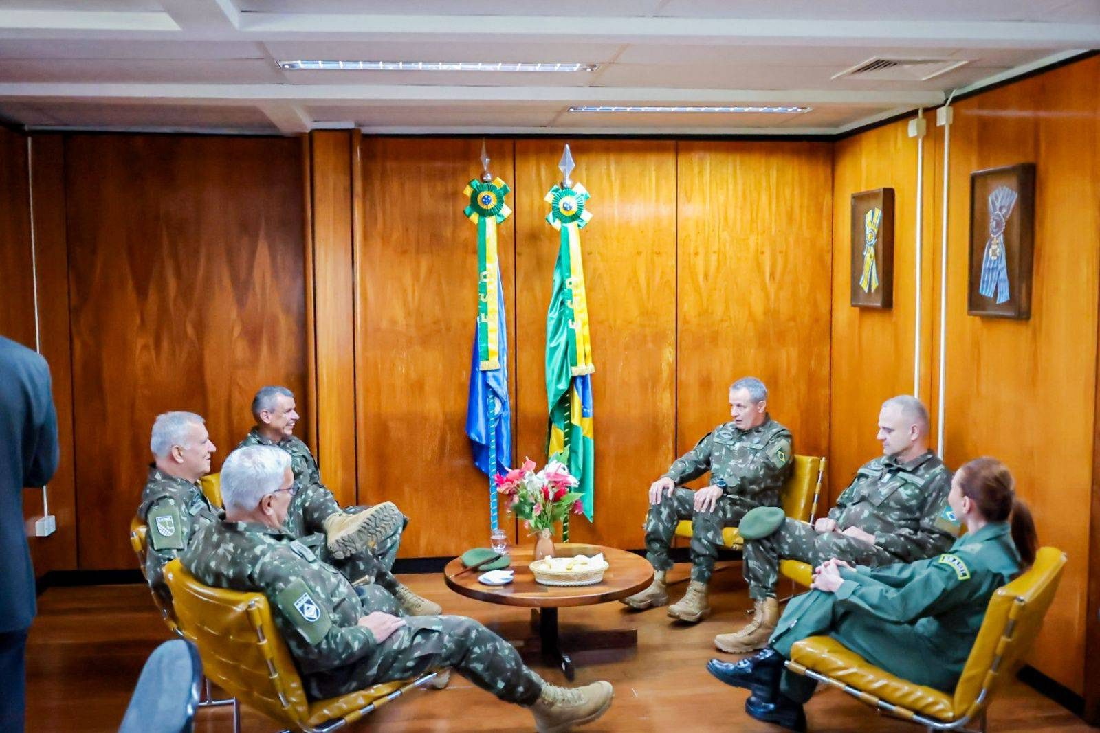 Commander of the Brazilian Army gives lecture on the Force's National Policies and Strategies